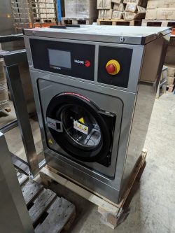 Vaskemaskine fra Fagor, LAP-10 TP2 E, brugt i 6 måneder