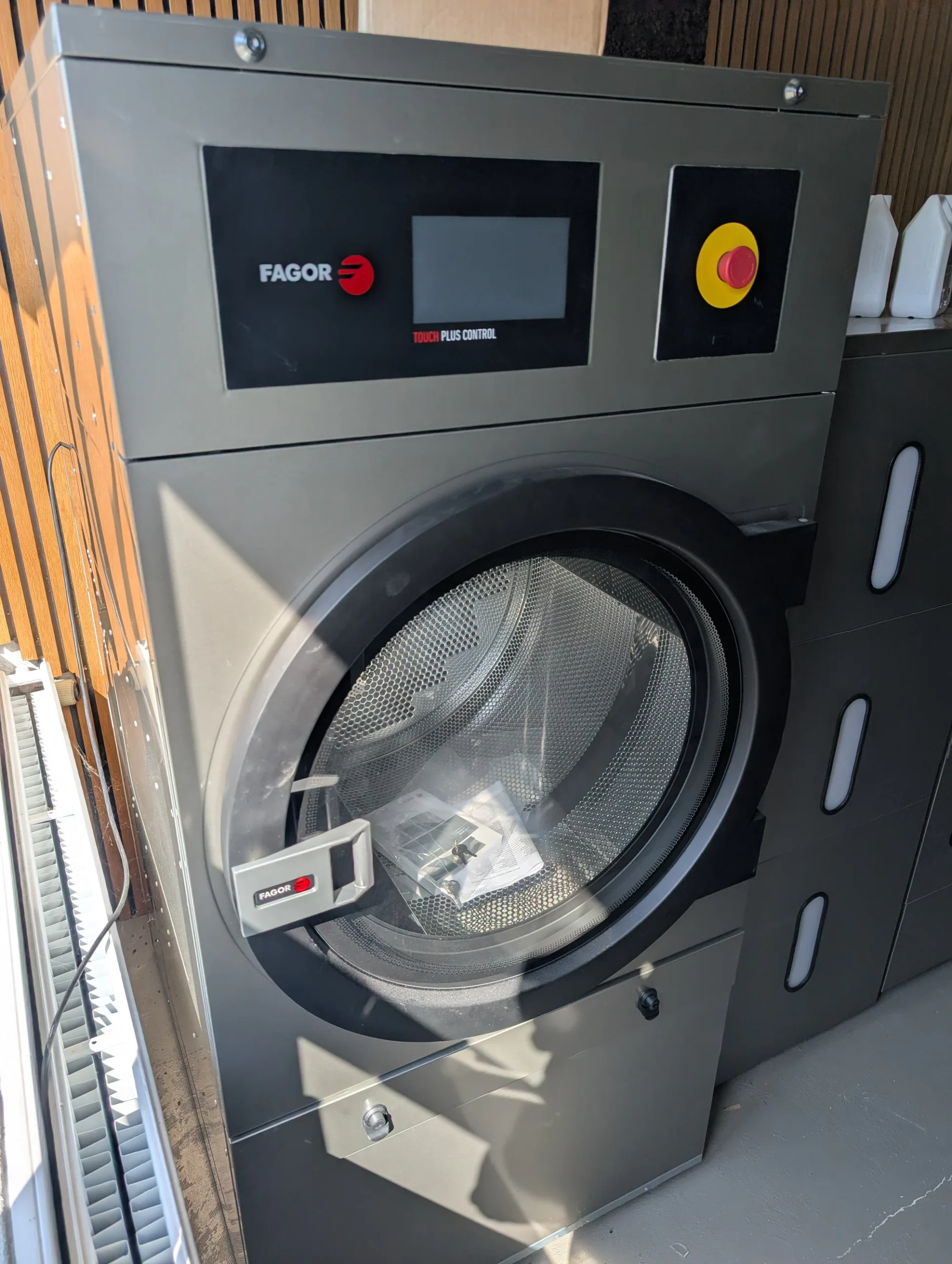 DEMO Tørretumbler 14 kg prof SR-14 TP2 Fagor Plus E fra eget showroom DEMO Tørretumbler 14 kg prof SR-14 TP2 Fagor Plus E fra eget showroom